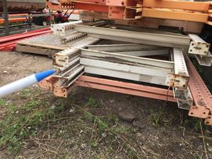 lot 9 image: 3 Pallet Racking End Pcs 36 x 8