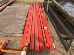 lot 14 image: 8 Hook Style Pallet Racking Beams