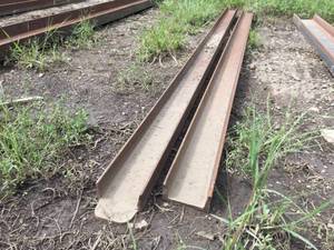 lot 128 image: 2 Pc Steel Channel 3 x 1 14 x 14 Thick