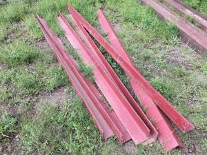lot 130 image: 6 Pc Steel Angle 4 x 4 x 14 Thick
