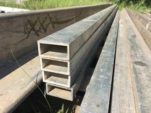 lot 147 image: 4 Pc Aluminum Tube 1 x 2 x 106