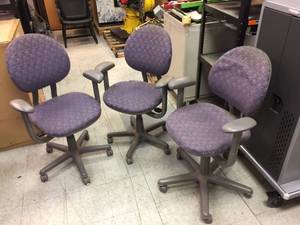 lot 169 image: 3 Office Chairs