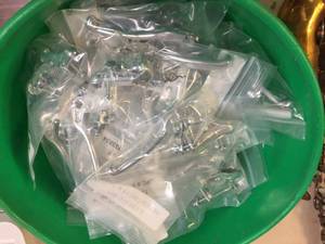 lot 175 image: 100 Tital Sprayer Lever Assemblies