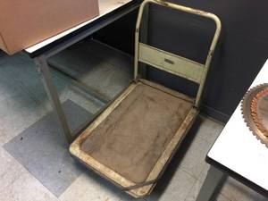 lot 195 image: Rolling Shop Cart