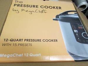 MegaChef 12-Qt. Steel Digital Press...