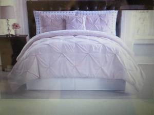 Truly Soft Arrow Pleated 8-Pc. Bed ...
