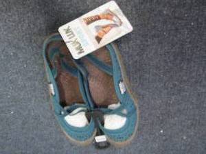 Case of Size 7 Muk Luk Sports Ladie...