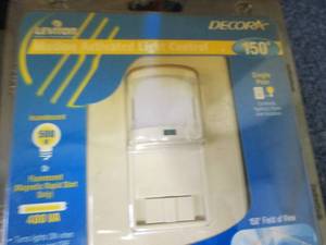 7- Decora Motion Activated Light Co...