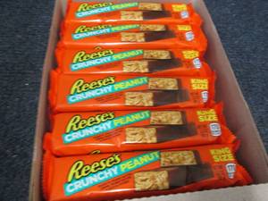 18- 3.2 oz Reeses Crunchy Peanut B...