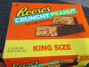 18- 3.2 oz Reeses Crunchy Peanut B...