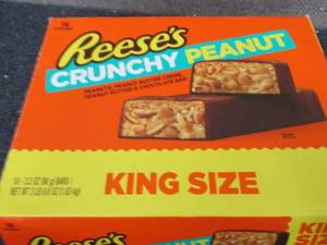 18- 3.2 oz Reeses Crunchy Peanut B...