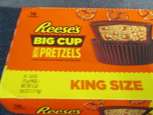 16 -2.6 oz Reeses Big Cup with Pre...