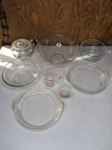 lot 113 image: Pyrex Glass Bowls, Measuring Cup, Pie Dish, Tea Pot with Lid and More
