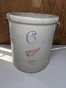 lot 115 image: Vintage Red Wing Stoneware 6 Gallon Crock with Handles