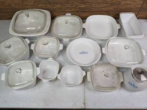 lot 324 image: 21-Piece Vintage Corning Ware Dishes, Lids, TeapotCoffee Pot (Blue Cornflower and Wheat Floral Patterns)