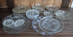 lot 277 image: 14 Pieces of Various Glassware