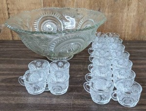 lot 218 image: Glass Punch Bowl with 18 Cups