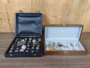 lot 302 image: Gorgeous Collection of Costume Jewelry Rings with Jewelry Boxes