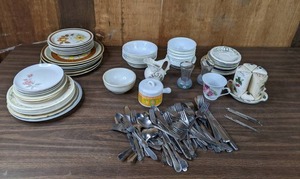 lot 298 image: Assortment of Vintage Glass Dinnerware, Nut Picks, Flatware and More