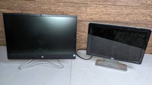lot 220 image: Two Hewitt Packard Computer Monitors