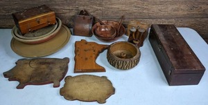 lot 211 image: Wonderful Wood  Piggy Cutting Boards, Telescope Case, Recipe Box, Salad Service Set, Clock, Pepper Grinder, Salt Shaker, and More