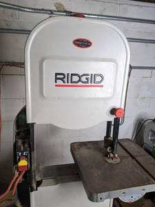 lot 101 image: Ridgid Bandsaw with Adjustable Stand