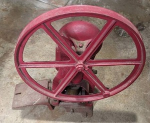 lot 175 image: Large Metal Red Wheel, Vintage