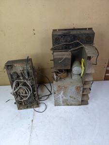 lot 346 image: Superheterodynes and Power Units