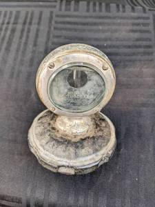 lot 363 image: Vintage Antique Boyce Moto Meter Radiator Cap