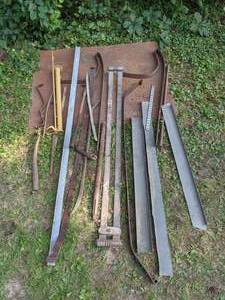 lot 417 image: Miscellaneous Dodge Vehicle Parts and Scrap Metal