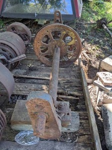 lot 32 image: Vintage Antique Car Part, Believed to be Dodge (D-31, Sparta)