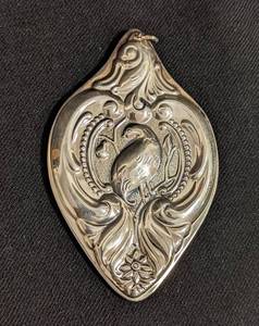 lot 26 image: Wallace Sterling Silver Ornament