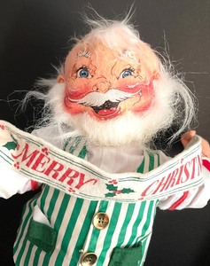 lot 49 image: Adorable Annalee Bendable Santa Doll