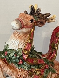 lot 61 image: Fitz and Floyd 1993 Holiday Reindeer 1- 12 quart Pitcher