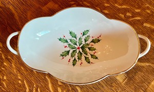 lot 64 image: Lenox Holiday Double Handled Relish Tray