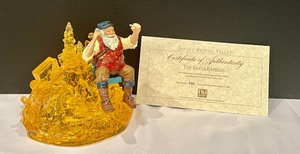 lot 90 image: FIGI Santas Crystal Valley The Santa Express Figurine w Box