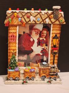 lot 129 image: Lighted, Holiday-Themed Hand Painted Resin Frame