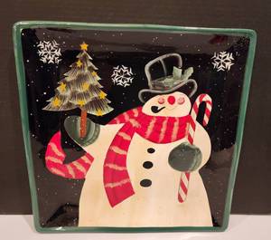 lot 137 image: Certified International Santa Canape Plate and Frosty the Snowman Platter