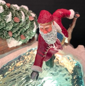 lot 177 image: Figi Graphics presents Santas Crystal Valley Santas Daring Rescues Figurine