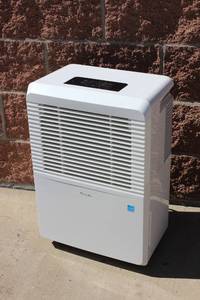 lot 18 image: Dehumidifier Professional Series