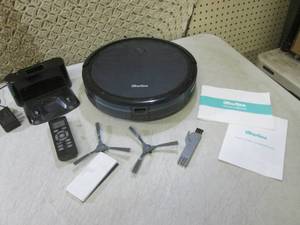 lot 3 image: (CSB) iMartine C800 Robot Vacuum Cl...