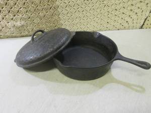 lot 9 image: (BS) 10 Cast Iron Pan with Lid ...