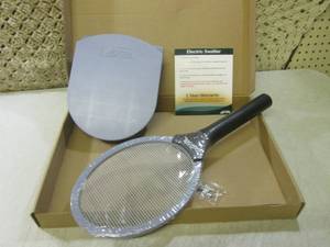 lot 23 image: (EW6) SBL Electric Swatter with wit...