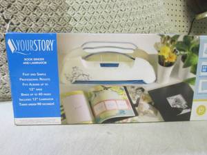 lot 82 image: (EW6) YourStory Book Binder and Lam...