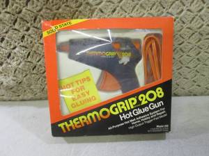 lot 121 image: (CSB) Thermo Grip 208 Hot Glue Gun...