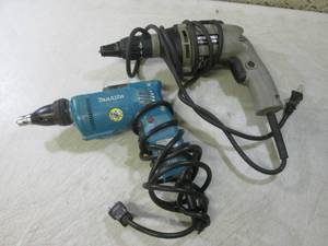lot 123 image: (CS) 2 Drywall Screw Guns Makita Po...