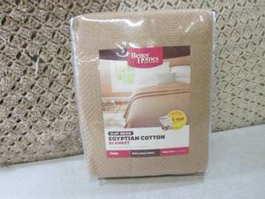 lot 132 image: (CS) Better Homes Twin Clay Beige E...