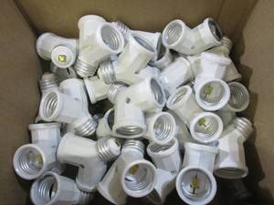 lot 139 image: (CS) Lot of 34 Double Light Socket ...