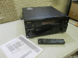 lot 194 image: (D-2) Pioneer VSX-84TXSi AV Multi-C...