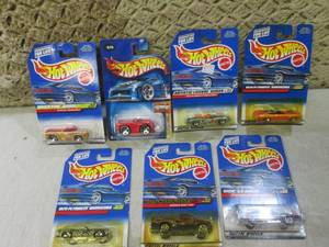 lot 202 image: (EC1) Assorted Hot Wheels in Packag...